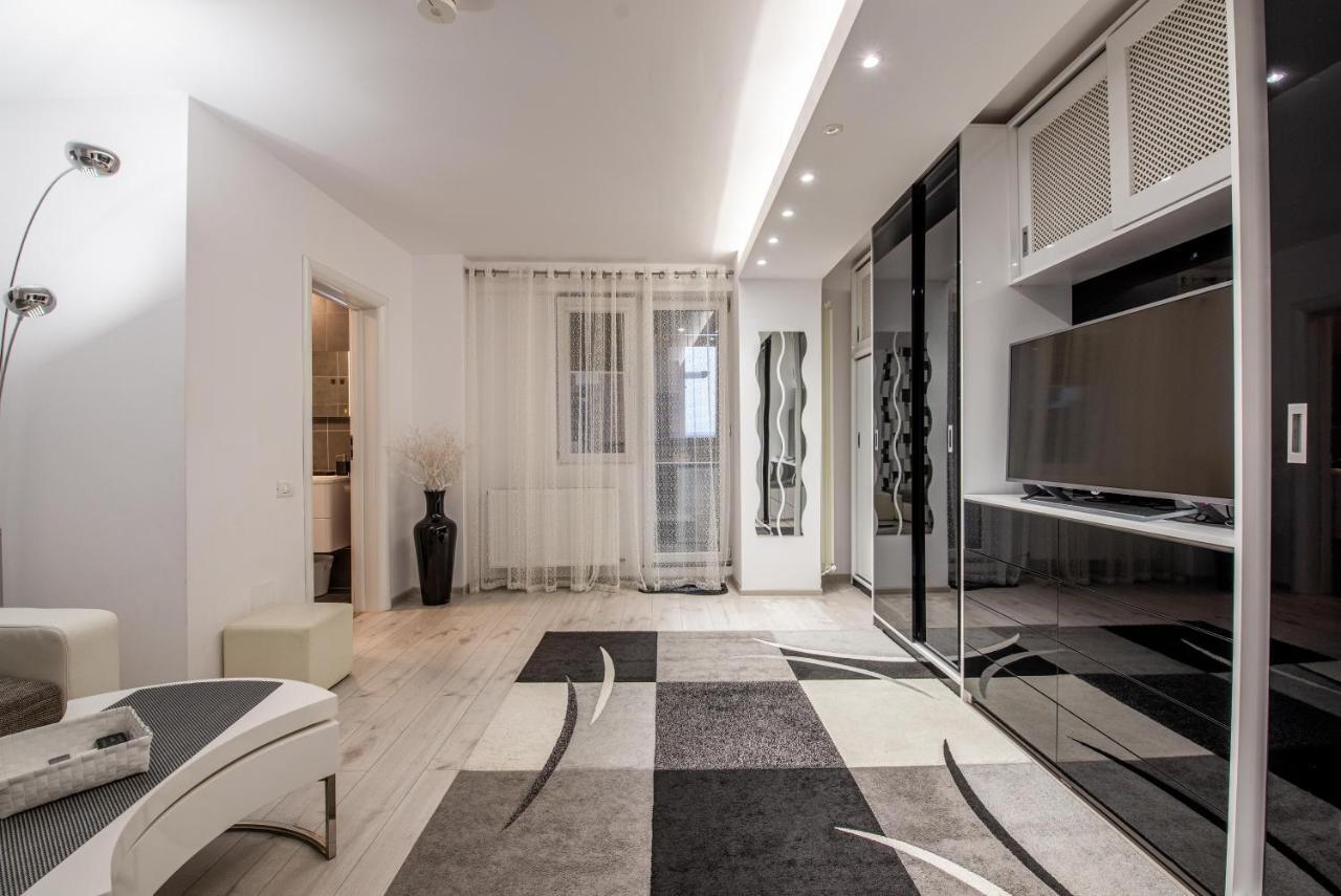 Studio Residence Militari M2 Bucarest Extérieur photo
